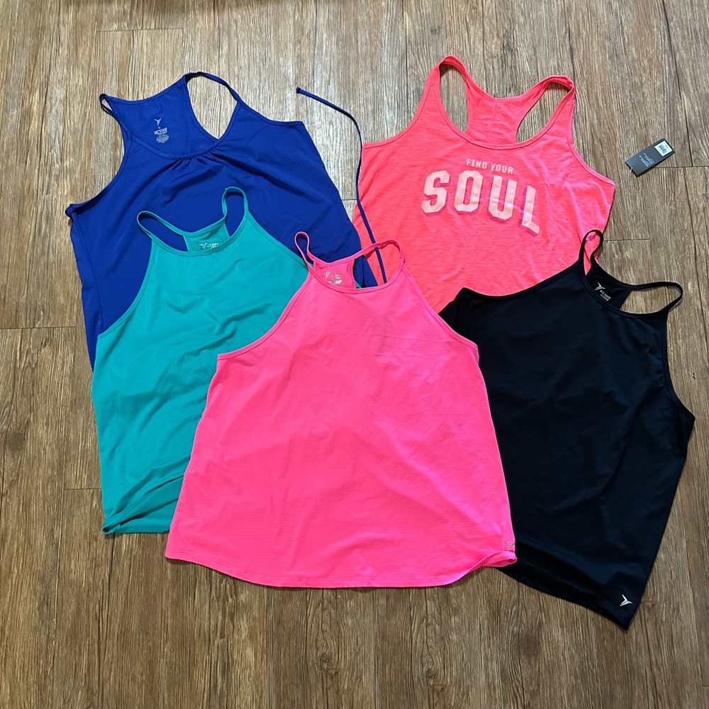 5 Old Navy Women's Tank Tops